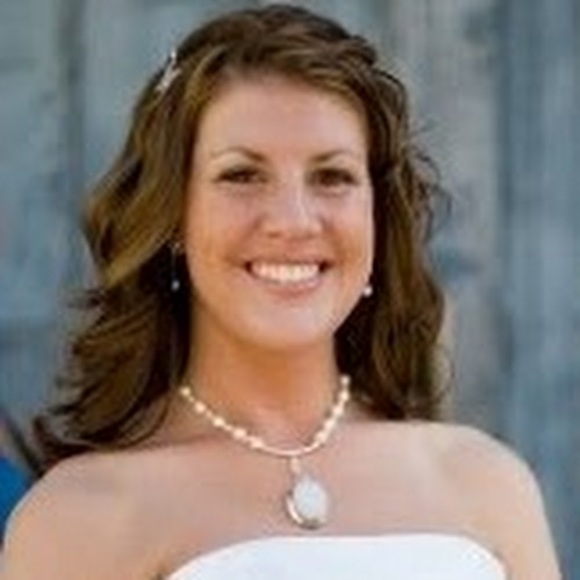 Meet your Posher, Stephani - Picture 1 of 1